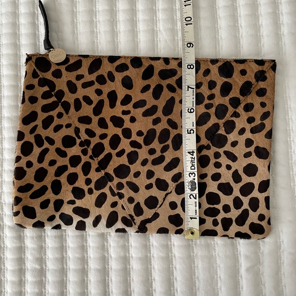 NWT Clare V. Pony Hair Leopard Print Fold over clutch Handbag - Picture 7 of 8